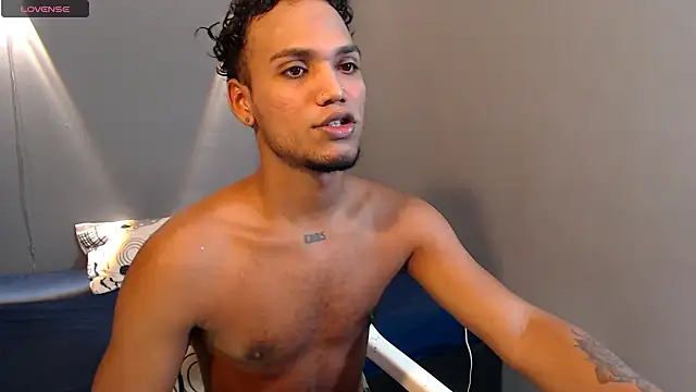 mateonick40 online show from April 2026 05:32:01 PM