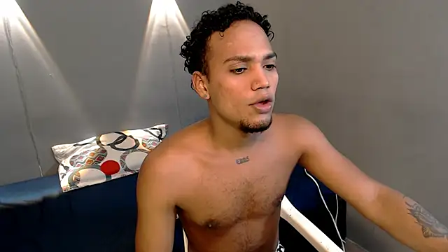 mateonick40 online show from April 2026 05:45:02 PM