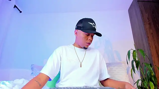 asmodeo 33 online show from February 2026 05:47:02 AM