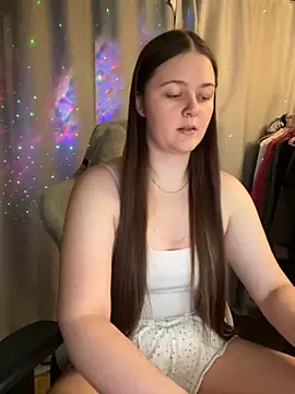 Snapshot of Cuty_Kitty chatting on December 2025 11:58:01 PM Cuty Kitty online show from December 2025 11:58:01 PM