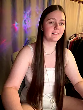 Snapshot of Cuty_Kitty chatting on December 2025 08:57:02 PM Cuty Kitty online show from December 2025 08:57:02 PM