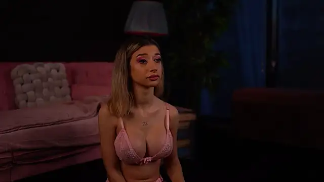 OdetteMason online show from October 2025 05:04:02 AM