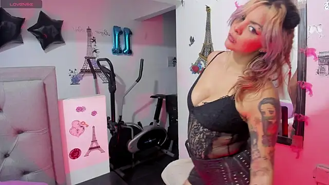 Ary Ricci online show from October 2025 02:02:05 AM