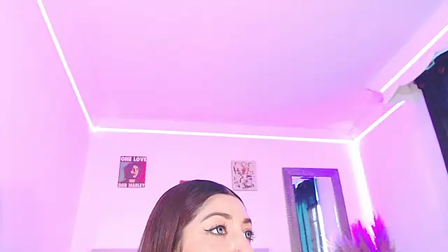 Snapshot of Anna_belly chatting on October 2025 03:04:01 PM Anna belly online show from October 2025 03:04:01 PM