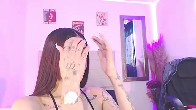 Snapshot of Anna_belly chatting on November 2025 01:13:01 PM Anna belly online show from November 2025 01:13:01 PM