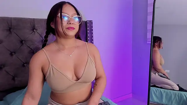 Missy davis online show from October 2025 09:04:01 PM