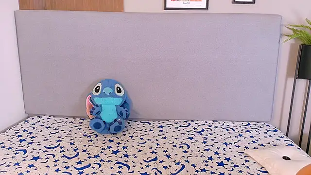 Snapshot of MeghanMure chatting on February 2026 03:38:02 AM MeghanMure online show from February 2026 03:38:02 AM