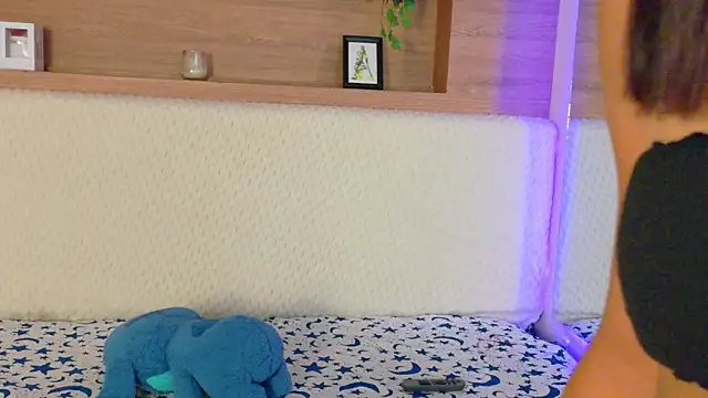 Snapshot of MeghanMure chatting on March 2026 03:23:02 AM MeghanMure online show from March 2026 03:23:02 AM