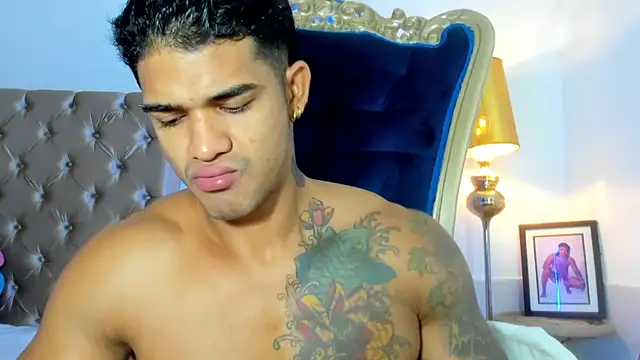 antonio  444 online show from October 2025 11:31:01 AM