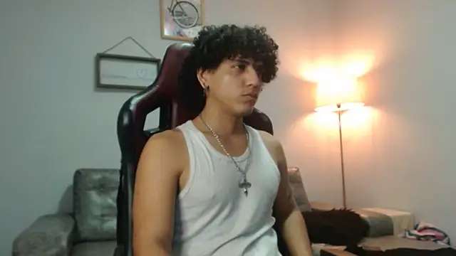 Snapshot of Xfire_boy69 chatting on October 2025 04:22:01 PM Xfire boy69 online show from October 2025 04:22:01 PM