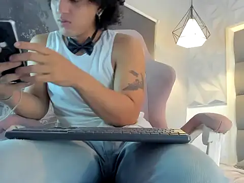 Snapshot of Xfire_boy69 chatting on October 2025 11:45:02 AM Xfire boy69 online show from October 2025 11:45:02 AM