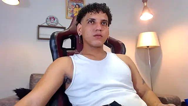 Snapshot of Xfire_boy69 chatting on November 2025 05:55:02 PM Xfire boy69 online show from November 2025 05:55:02 PM