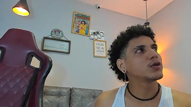 Snapshot of Xfire_boy69 chatting on December 2025 02:01:01 PM Xfire boy69 online show from December 2025 02:01:01 PM