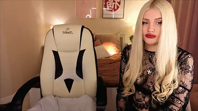 Kimmie shine online show from April 2026 11:22:02 AM