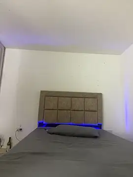 EmilyNoir1 online show from December 2025 12:27:01 AM