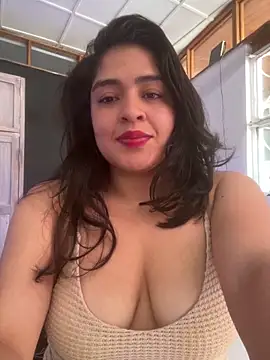 EmilyNoir1 online show from April 2026 05:32:01 PM