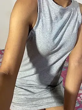 Snapshot of chandiqueen chatting on February 2026 08:29:02 AM chandiqueen online show from February 2026 08:29:02 AM