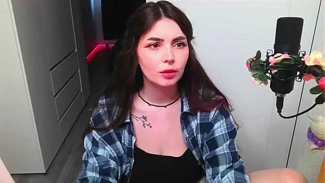 peachyness online show from April 2026 05:00:02 PM