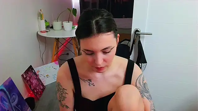 Snapshot of peachyness chatting on July 2026 01:02:01 PM peachyness online show from July 2026 01:02:01 PM