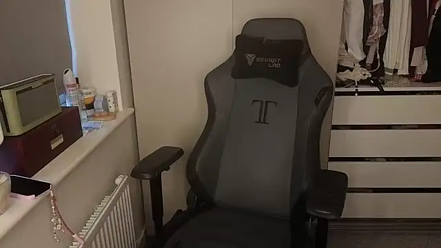 Lilly-Luscious online show from February 2026 07:56:01 AM