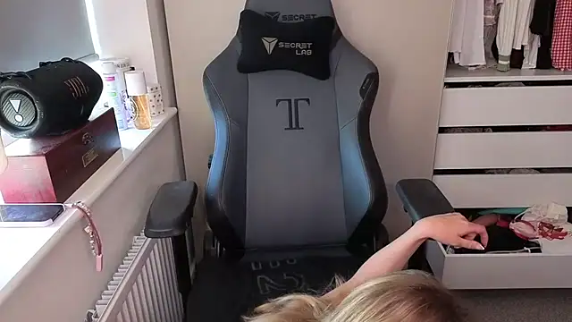 Lilly-Luscious online show from March 2026 04:55:01 PM