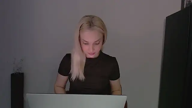 Lia noo regrets online show from April 2026 04:06:02 PM