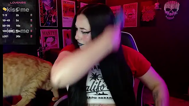 Snapshot of Ravendark_ chatting on November 2025 09:28:01 PM Ravendark online show from November 2025 09:28:01 PM