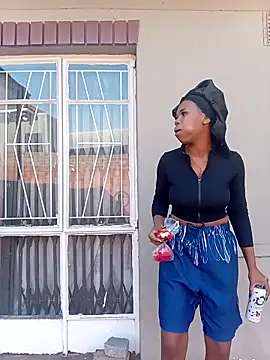 GoldSnowXxX online show from October 2025 02:06:02 PM