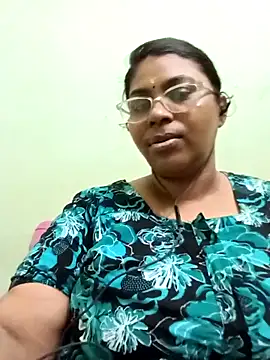 zara-mallus online show from September 2025 05:22:01 AM
