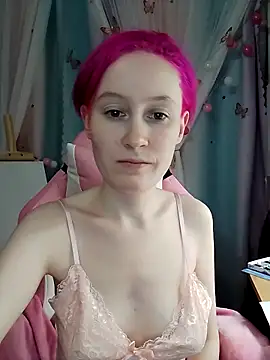 Fuzzy Unicorn online show from November 2025 07:04:02 PM