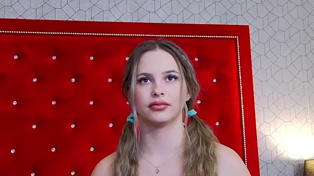 Ellsa Jean  online show from November 2025 03:38:01 AM