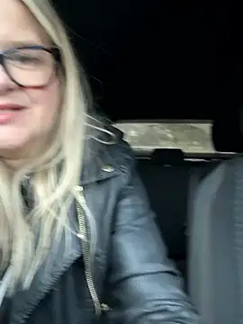 SuzieSub online show from February 2026 08:51:01 AM