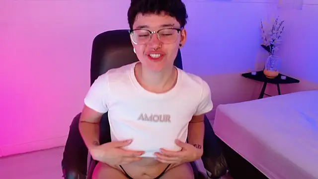 jeroharper online show from November 2025 03:12:02 PM