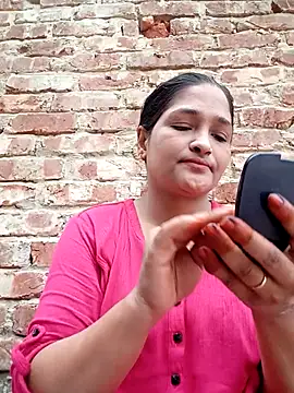 Snapshot of Hotty-couple063 chatting on November 2025 06:04:02 AM Hotty-couple063 online show from November 2025 06:04:02 AM