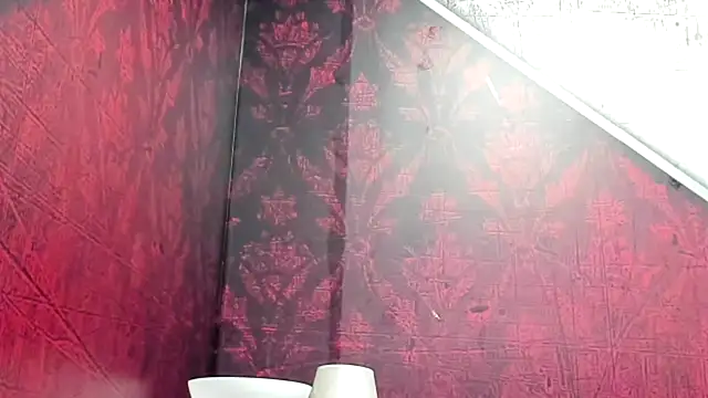 Ian1  online show from November 2025 12:22:02 PM