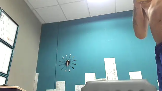 Ian1  online show from November 2025 04:38:01 AM