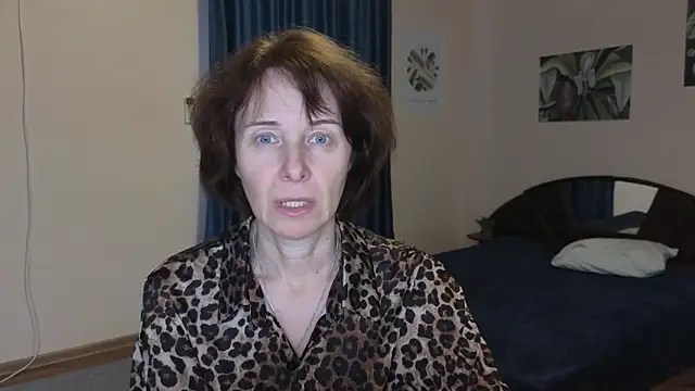 Snapshot of Lia_Tito chatting on November 2025 05:28:02 AM Lia Tito online show from November 2025 05:28:02 AM