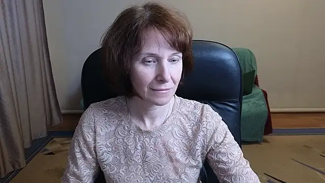 Lia Tito online show from January 2026 01:05:02 PM