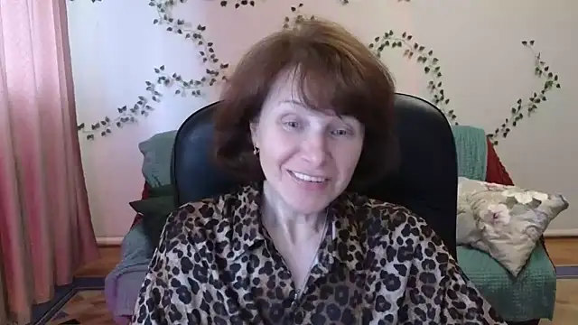 Lia Tito online show from April 2026 07:45:01 AM