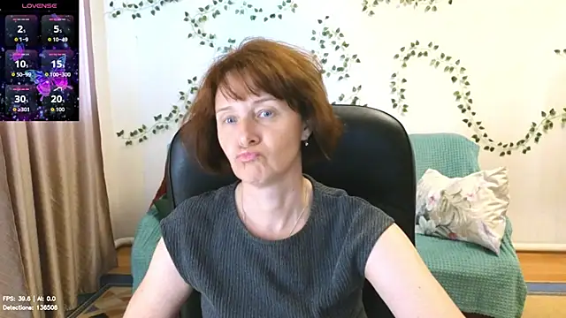 Lia Tito online show from June 2026 01:01:02 PM