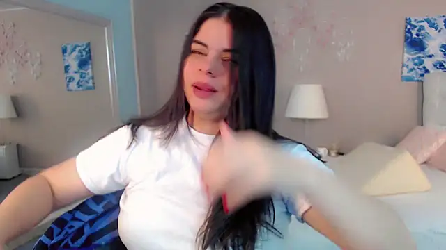 maddissonivanova online show from February 2026 07:09:02 PM