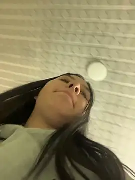 BELLAALEJA online show from April 2026 01:16:02 AM