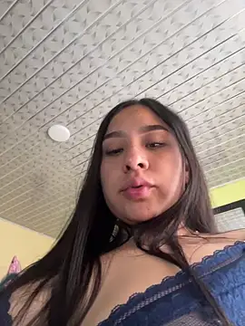 BELLAALEJA online show from April 2026 07:41:01 PM