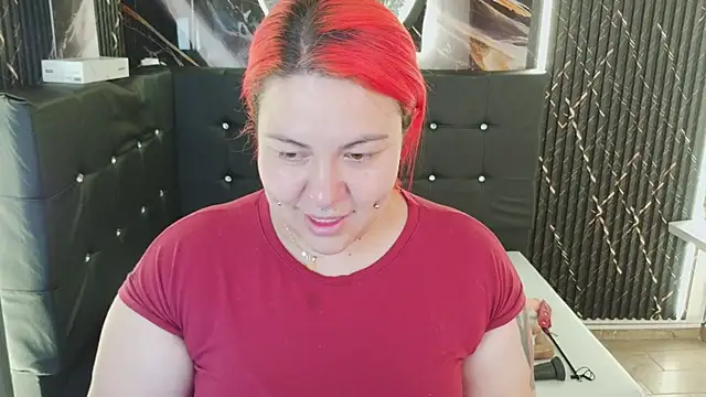 Witch Scarlet online show from April 2026 12:57:01 AM