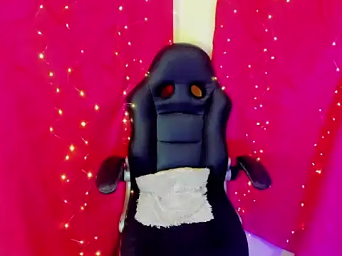 Snapshot of laxissh_X chatting on November 2025 02:25:01 AM laxissh X online show from November 2025 02:25:01 AM