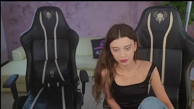 Snapshot of Regina_Sweet054 chatting on November 2025 07:24:01 PM Regina Sweet054 online show from November 2025 07:24:01 PM