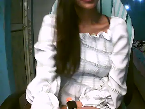 Snapshot of RENUKA_RAJPUT chatting on April 2026 03:05:01 PM RENUKA RAJPUT online show from April 2026 03:05:01 PM
