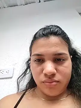 Snapshot of Eimy-04 chatting on October 2025 05:47:03 PM Eimy-04 online show from October 2025 05:47:03 PM