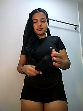 Snapshot of Eimy-04 chatting on November 2025 02:32:02 AM Eimy-04 online show from November 2025 02:32:02 AM