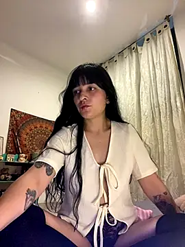 Abril thompson98 online show from November 2025 01:38:01 AM